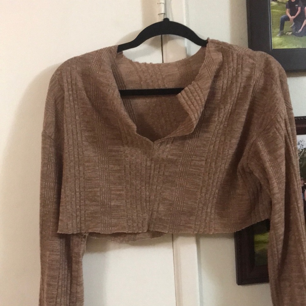 Cropped long sleeve